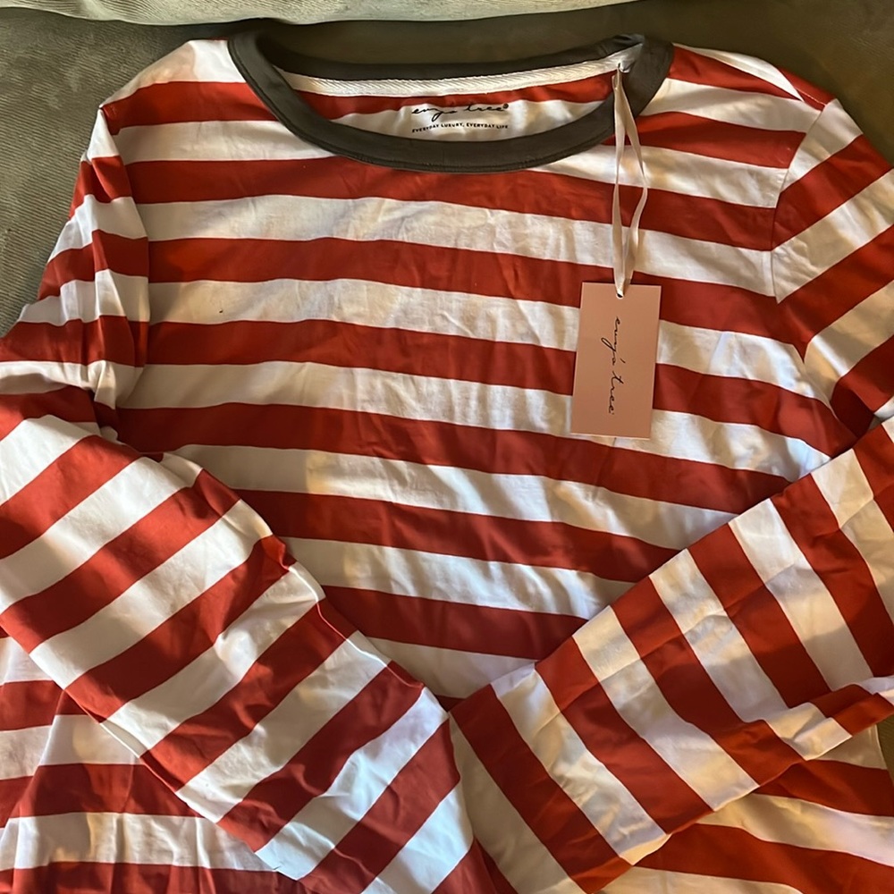 NWT Evy’s Tree brand striped tee shirt size XL